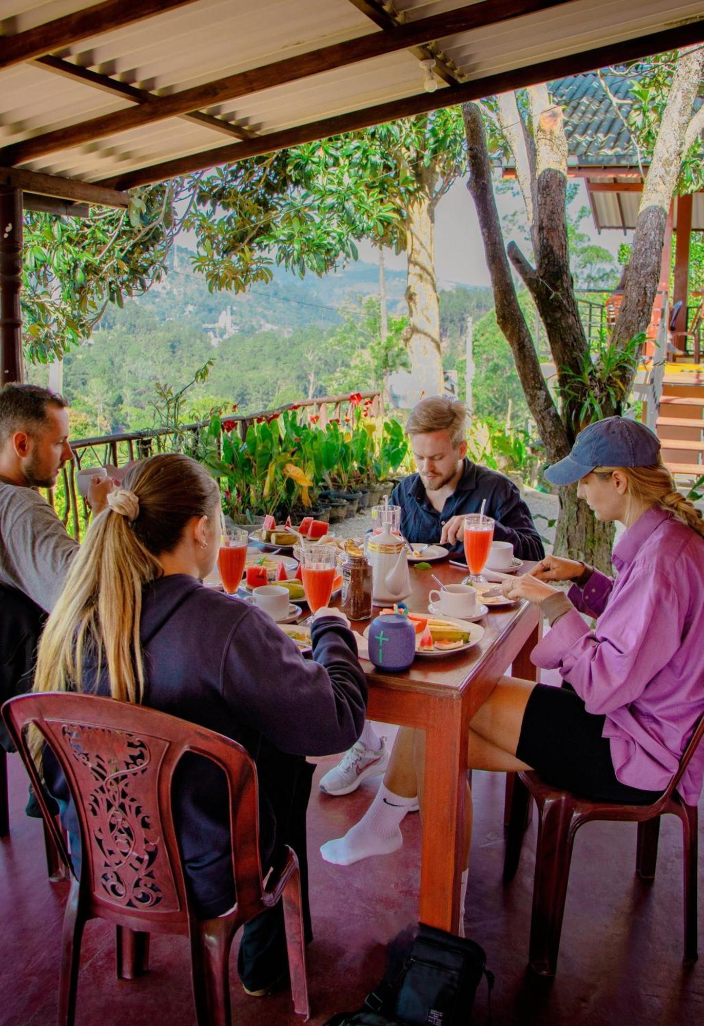 Nine Arch Homestay Ella Ngoại thất bức ảnh