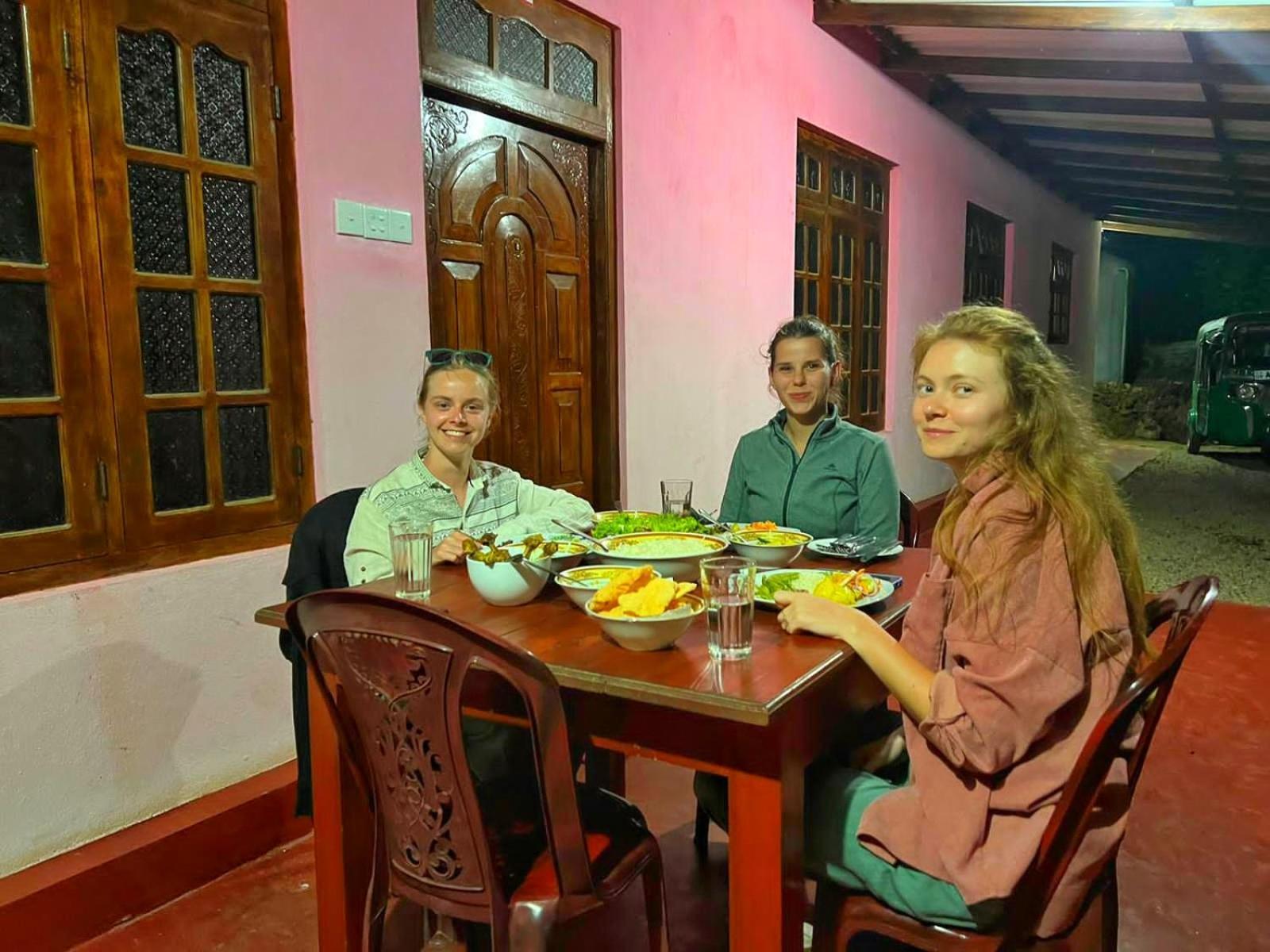 Nine Arch Homestay Ella Ngoại thất bức ảnh